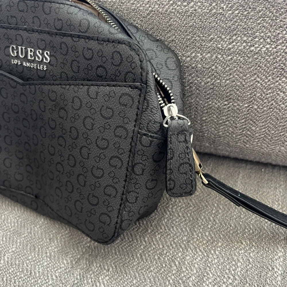GUESS Los Angeles Black Monogram Logo Cosmetic Bag / Wristlet Clutch